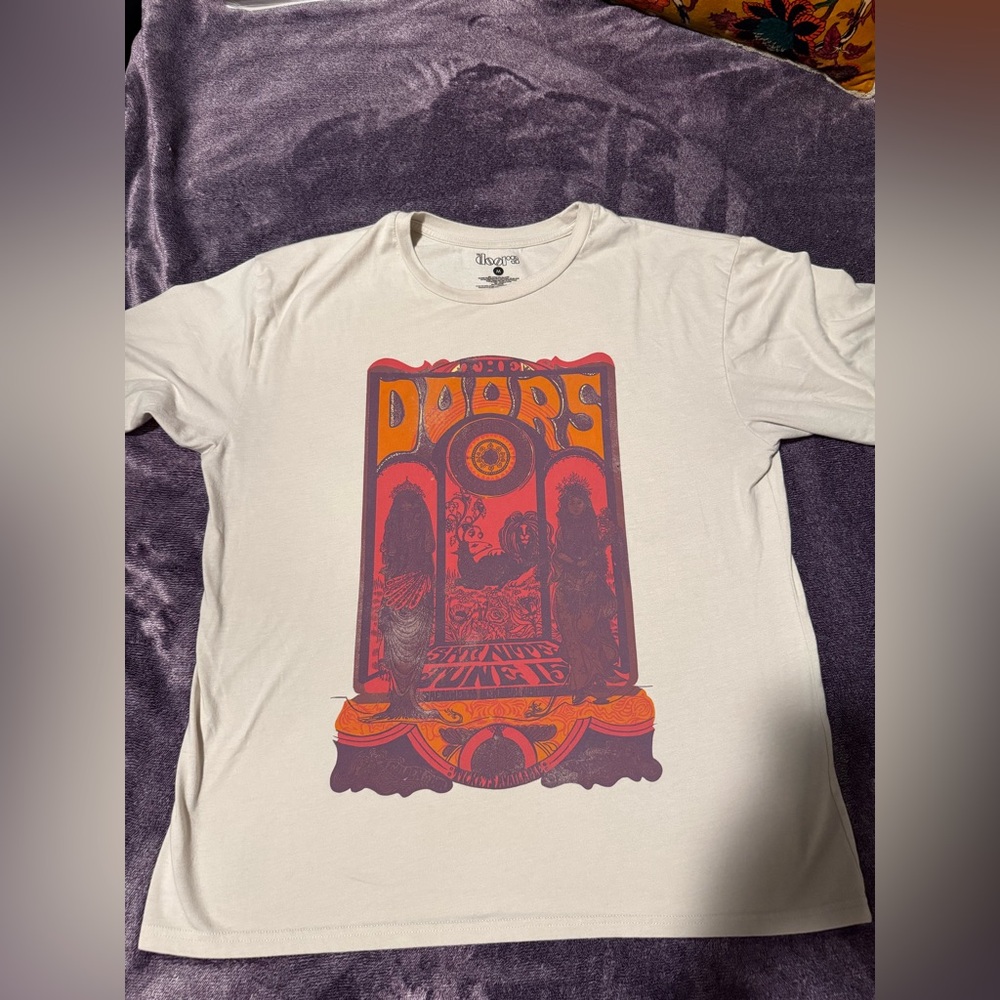 The doors graphic shirt ✌🏻